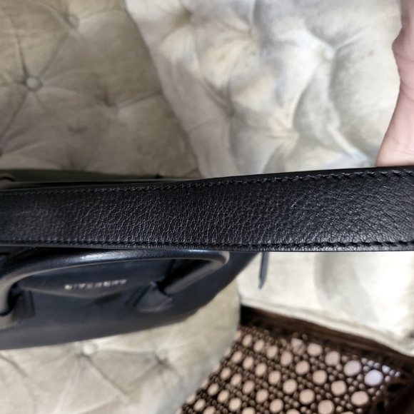 Authentic Givenchy antigona - Picture 16 of 16